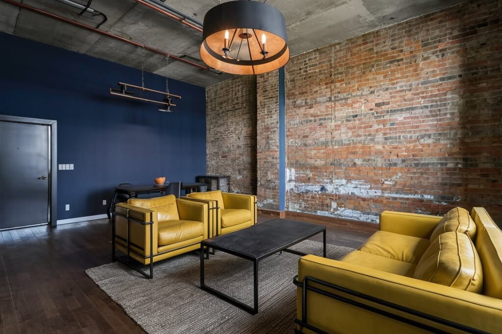 Industrial Edge with Urban Colors