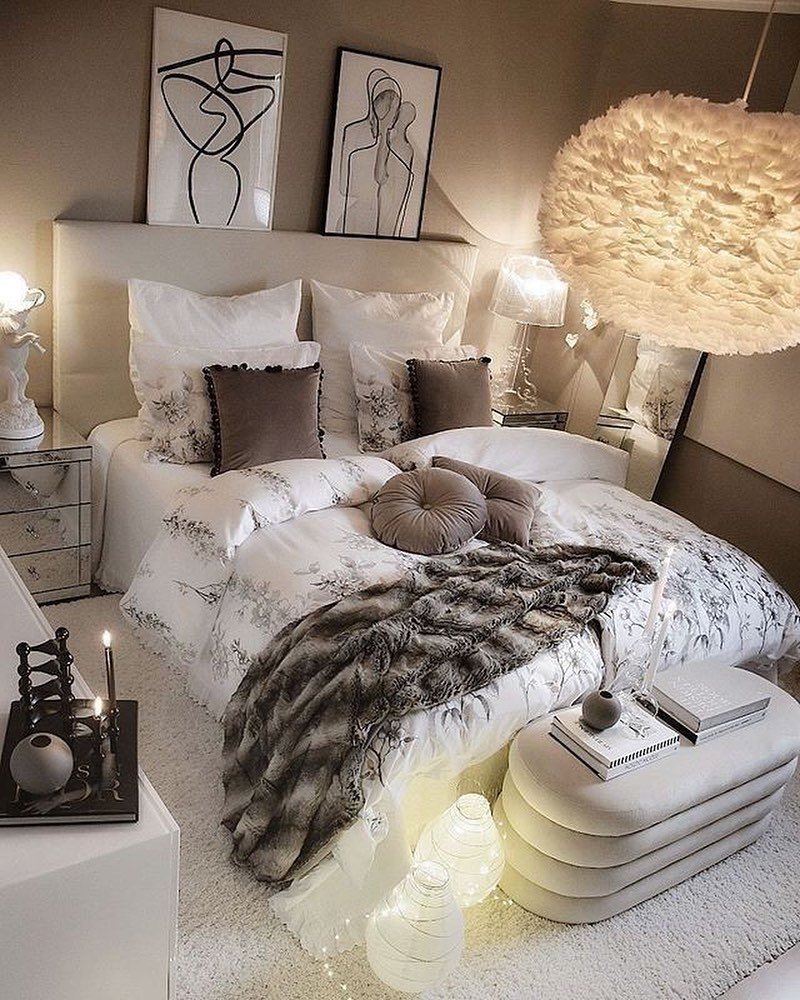 Cozy Chic Bedroom with Soft Neutrals and Warm Lighting
