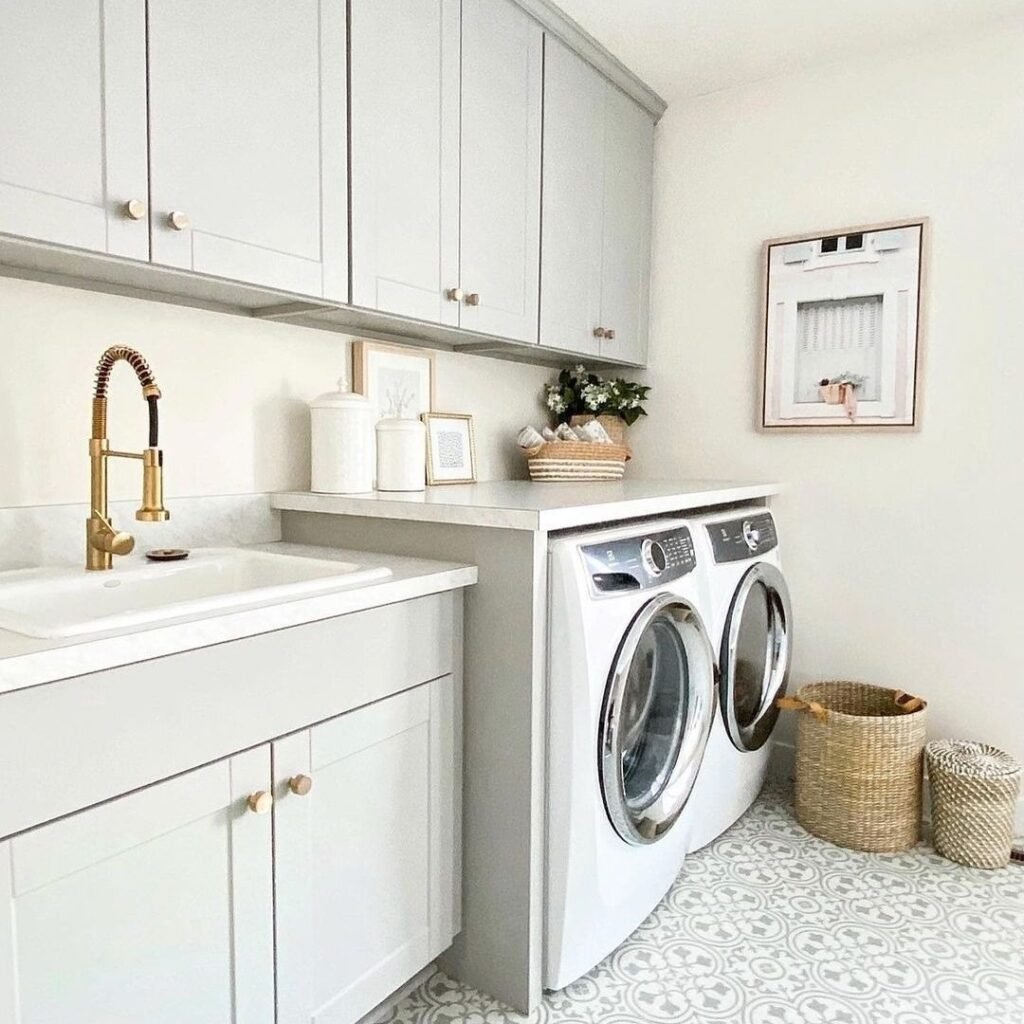 Elegant and Timeless Laundry Room
