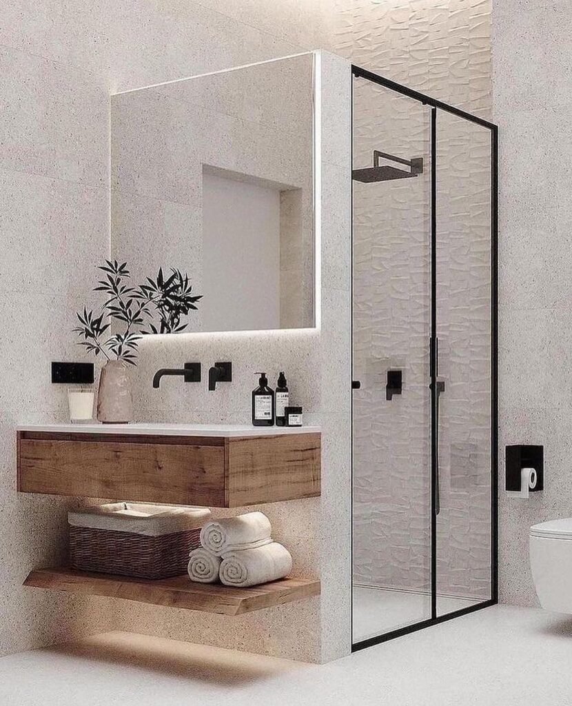 Minimalist Natural Bathroom with Warm Tones
