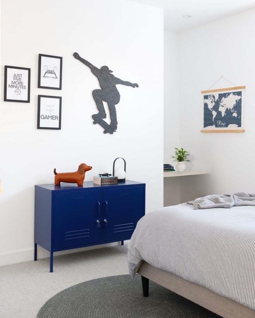 Minimalist Skateboard-Themed Kids Room
