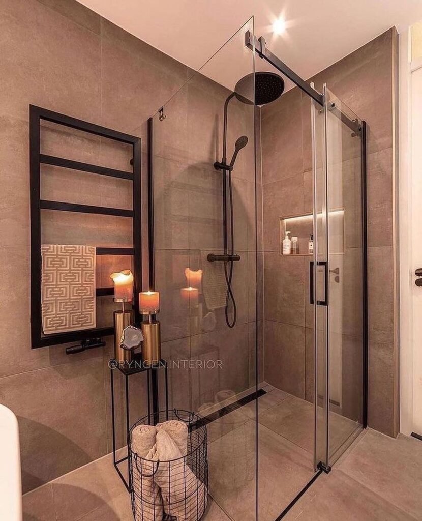 Modern Cozy Bathroom with Warm Ambiance
