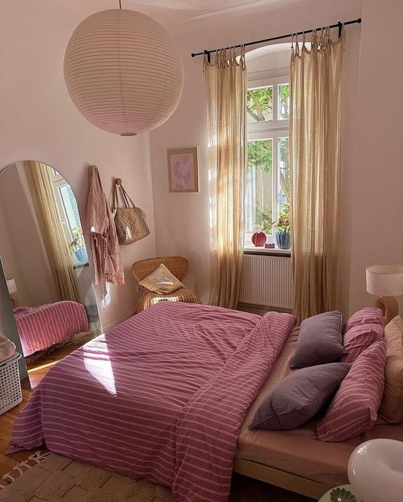 Soft & Cozy Boho Bedroom with a Touch of Pink
