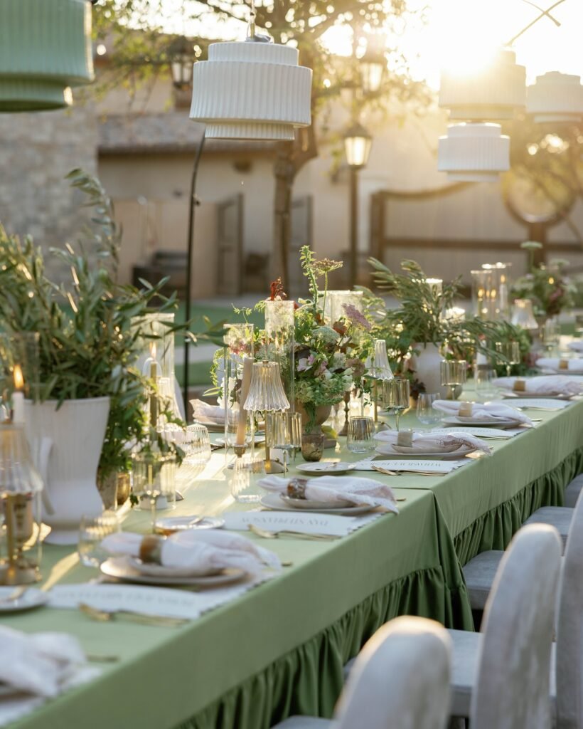 Enchanting Outdoor Garden Dining Tabletop Décor
