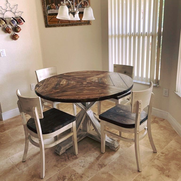 Rustic Farmhouse Round Dining Table Setup
