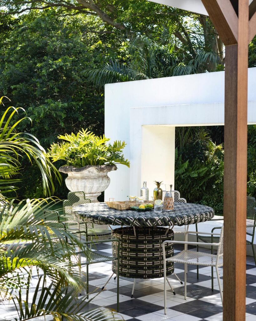 Tropical Luxe Outdoor Dining
