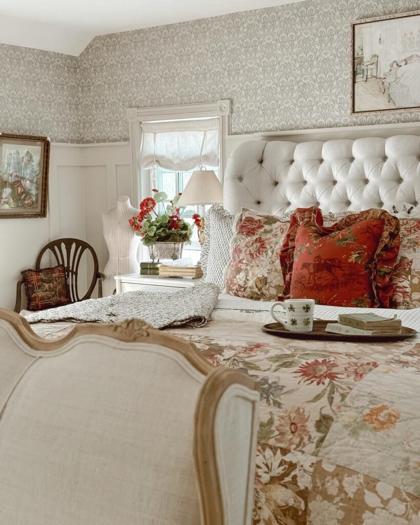 Vintage Spring Elegance in the Bedroom
